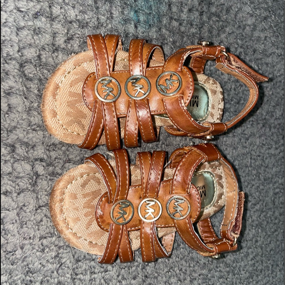 Michael kors girls sandals size 5